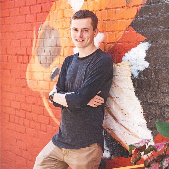 Meet your Posher, Michelle - Picture 4 of 5